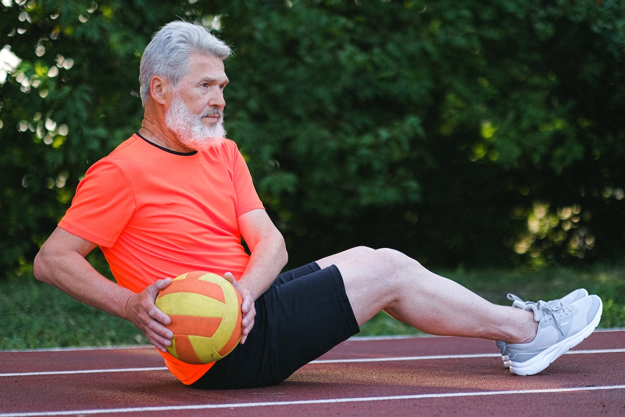 Blackcurrant Supplements: A Powerful Ally for Active Seniors and Aging Athletes